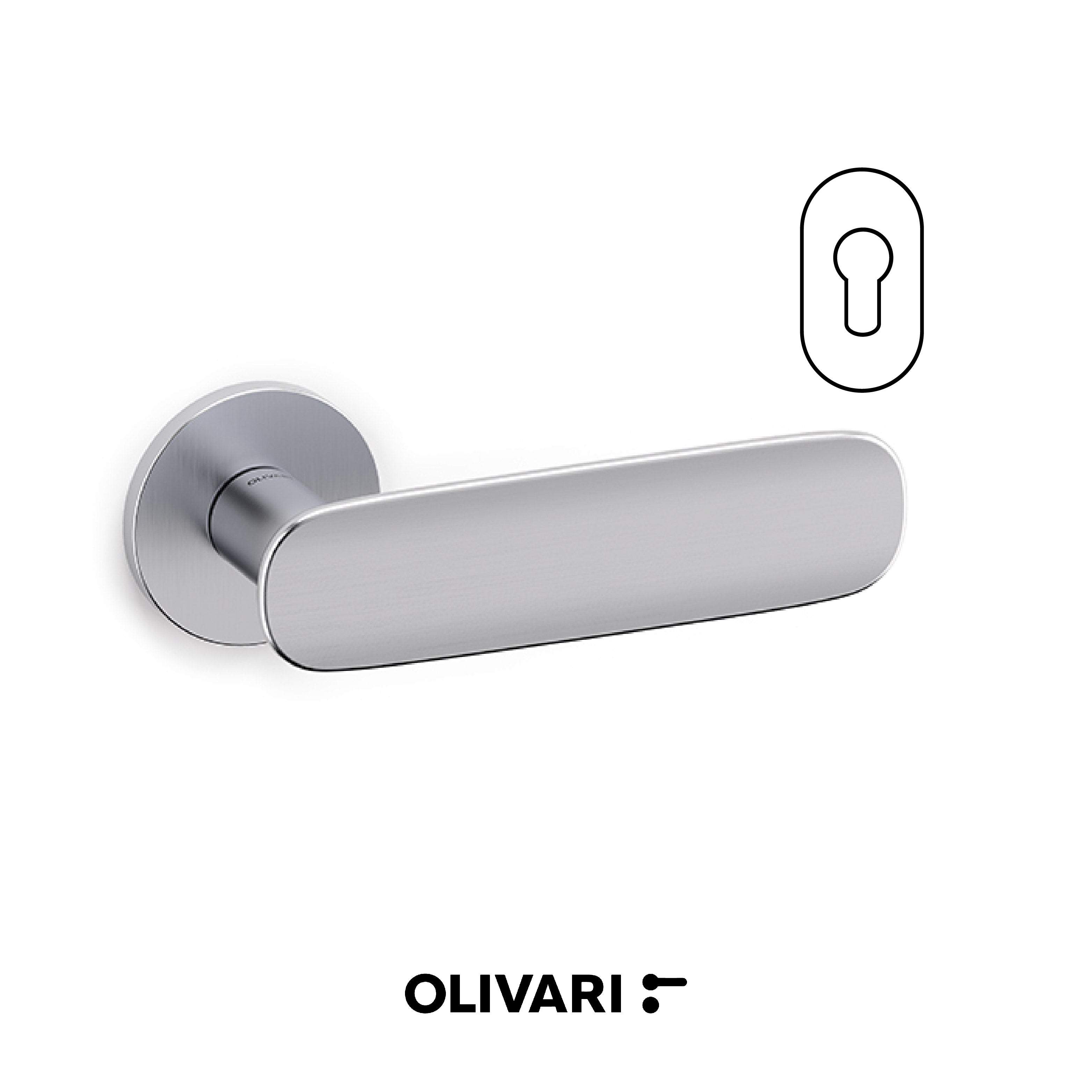 Maniglia Conca L con profilo curvo e impugnatura dal design avvolgente.